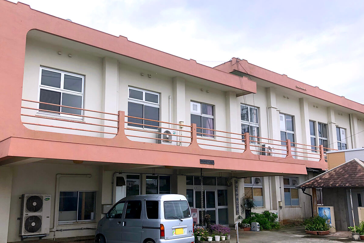 伊仙町中央公民館図書室